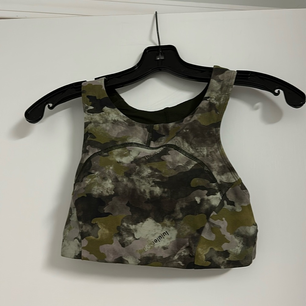 Lululemon Sports Bra Size 4